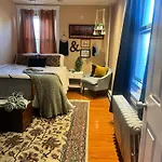Cozy 1 Bedroom Abode