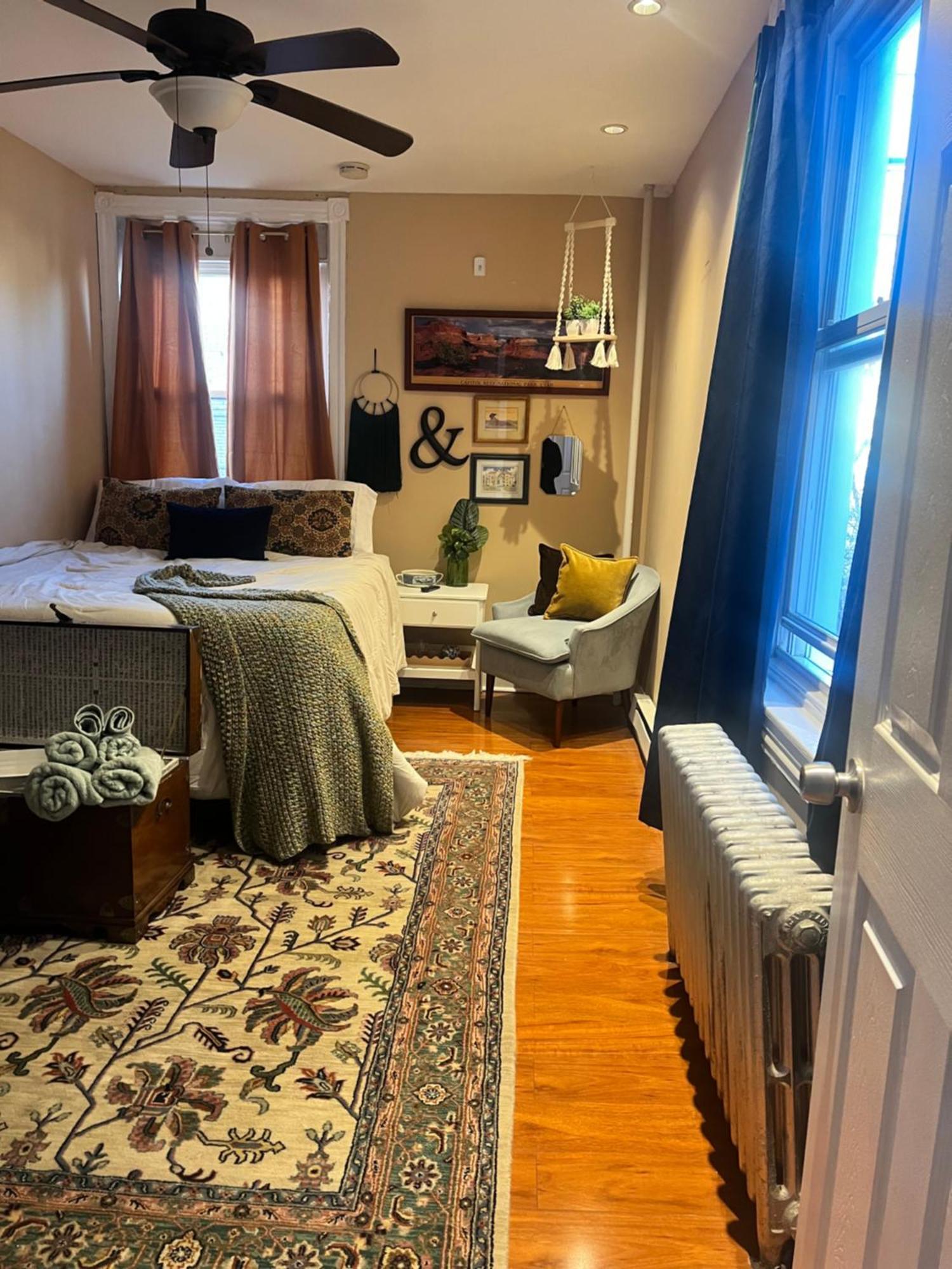 Cozy 1 Bedroom Abode Apartment *